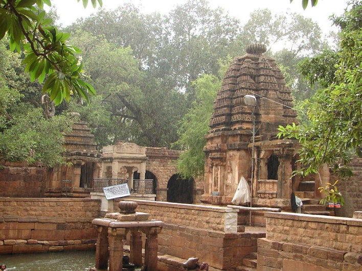 badami-mahakuta-temples.jpg