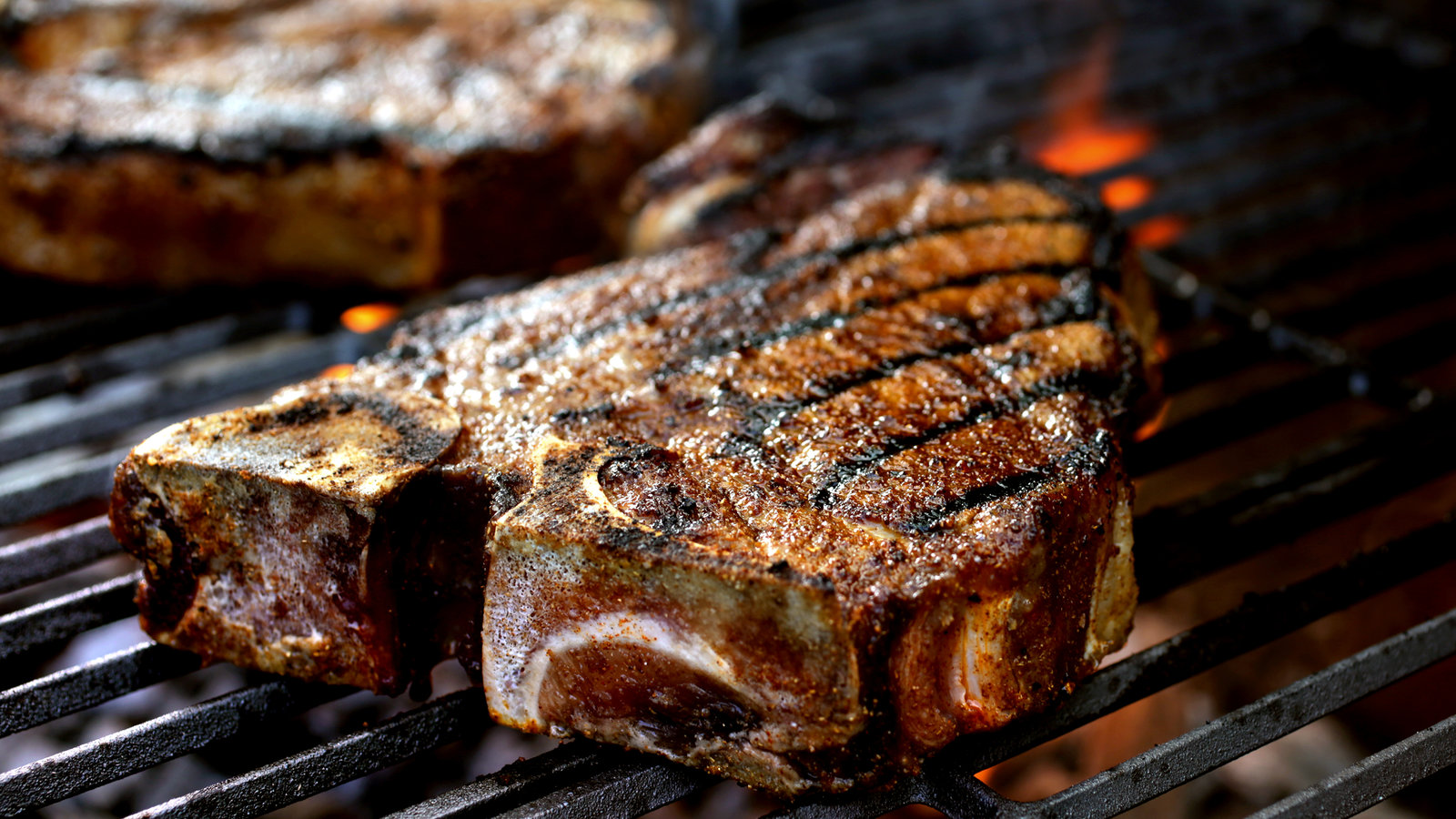 25AFRICA-GRILLED-T-BONE-STEAK-videoSixteenByNineJumbo1600.jpg