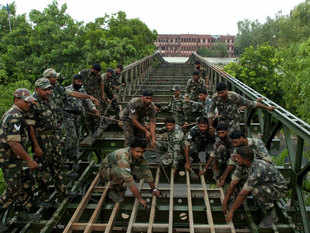 lt-set-to-bag-rs-530-crore-project-for-army-bridges.jpg