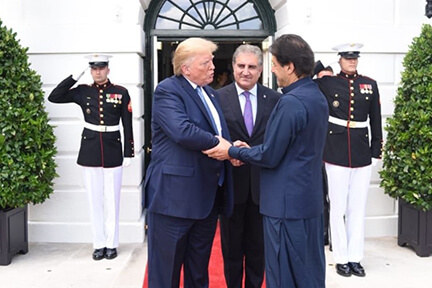 Prime-Minister-Imran-Khan-also-invited-President-Donald-Trump-to-visit-Pakistan-image-thumbnail.jpg