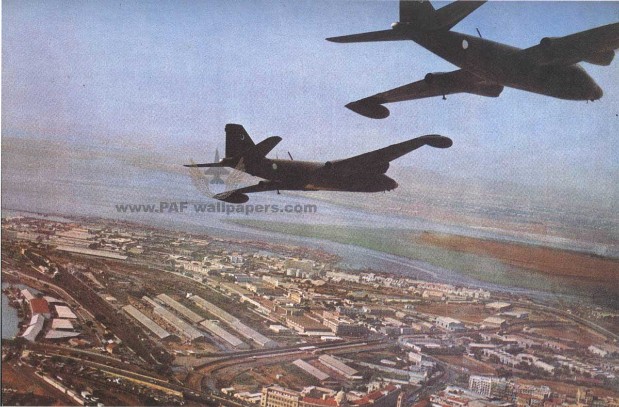 B-57s_over_Karachi.jpg.opt619x407o0,0s619x407.jpg