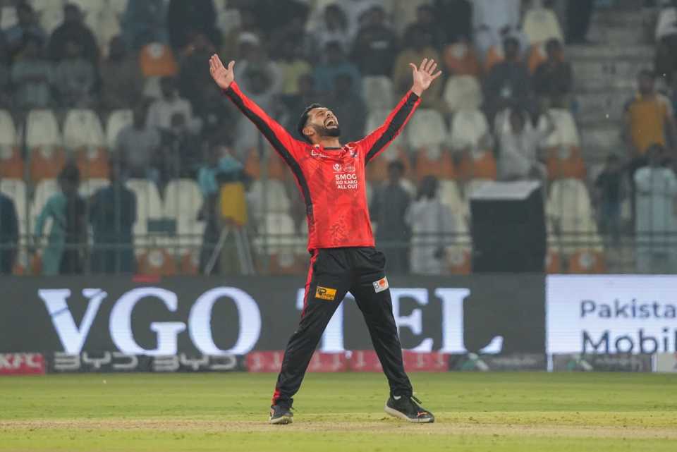 Sikandar Raza got the big wicket of Yasir Khan, Multan Sultans vs Lahore Qalandars, PSL, Multan, April 22, 2025
