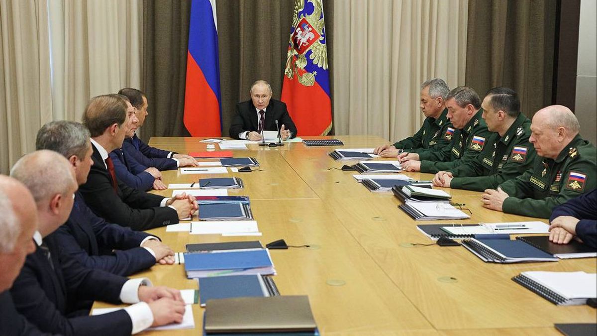 Vladimir Putin: Russia Successfully Completes S-500 Missile Test, Prepares Tsirkon Hypersonic Missile