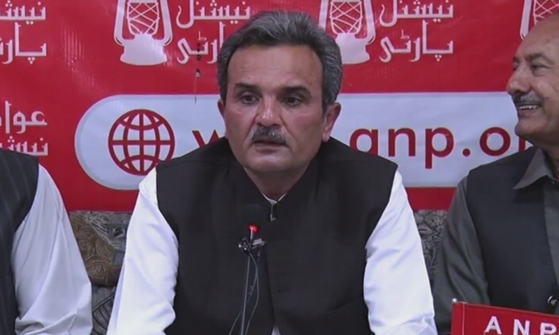 ANP central vice-president Ameer Haider Khan Hoti addresses a press conference on Tuesday. — DawnNewsTV