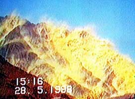 a119_pakistan_nuclear_test_2050081722-8911.jpg