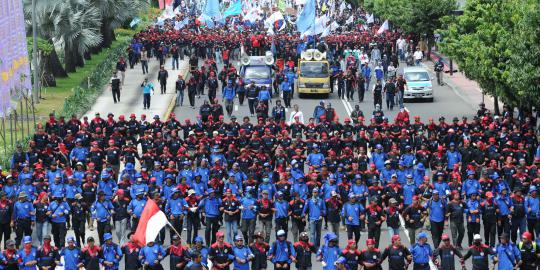 demo-besar-besaran-kepung-istana-negara.jpg