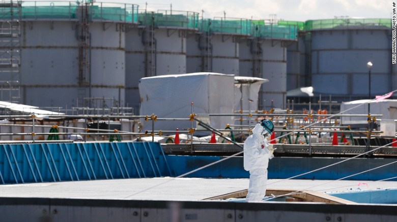 160211104251-09-japan-fukushima-cleanup-0210-exlarge-169.jpg