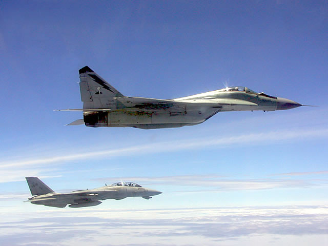 F14_and_Royal_Malaysian_Air_Force_Mig29.jpg