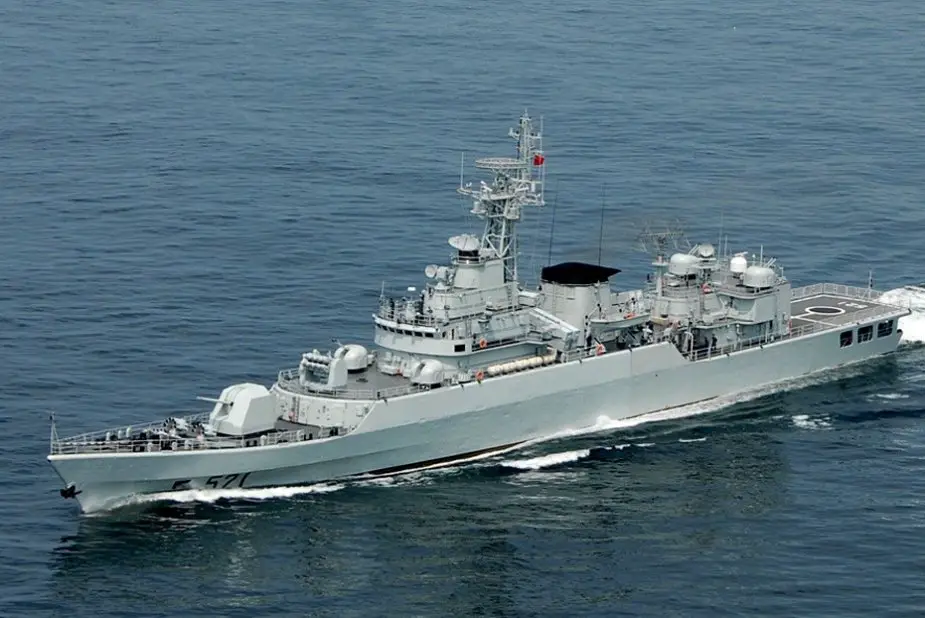 Bangladesh_Navy_receives_two_Chinese_frigates_925_001.jpg