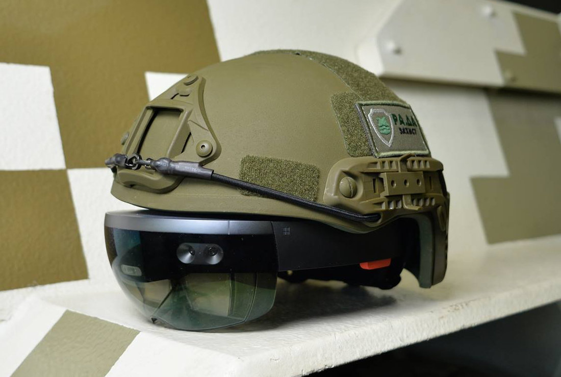 lipidarmor-hololens-helmet.jpg