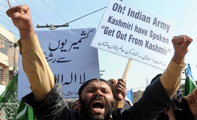govt-to-write-letters-to-human-rights-organisations-against-indian-atrocities-in-kashmir-1468608320-5305.jpg