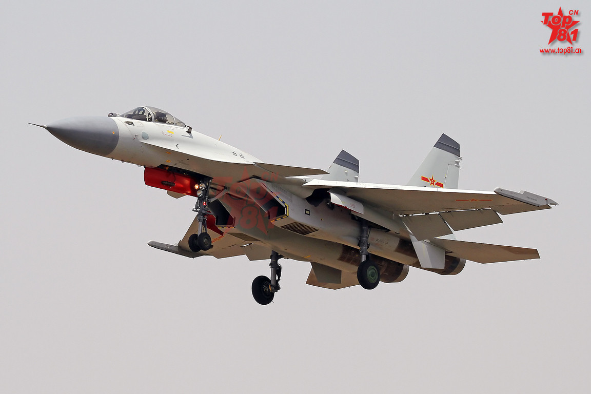 Chinese_J-15_Carrier_Based_Fighter_jet.jpg