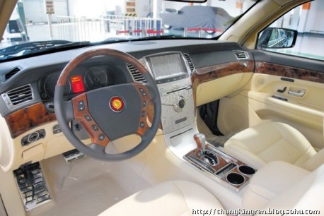 hongqi-7600L-interior-458x306.jpg