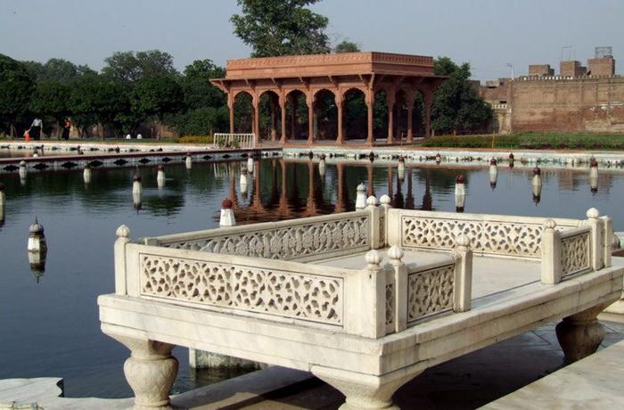 Shalimar_Garden_Lahore_tsgxg.jpg