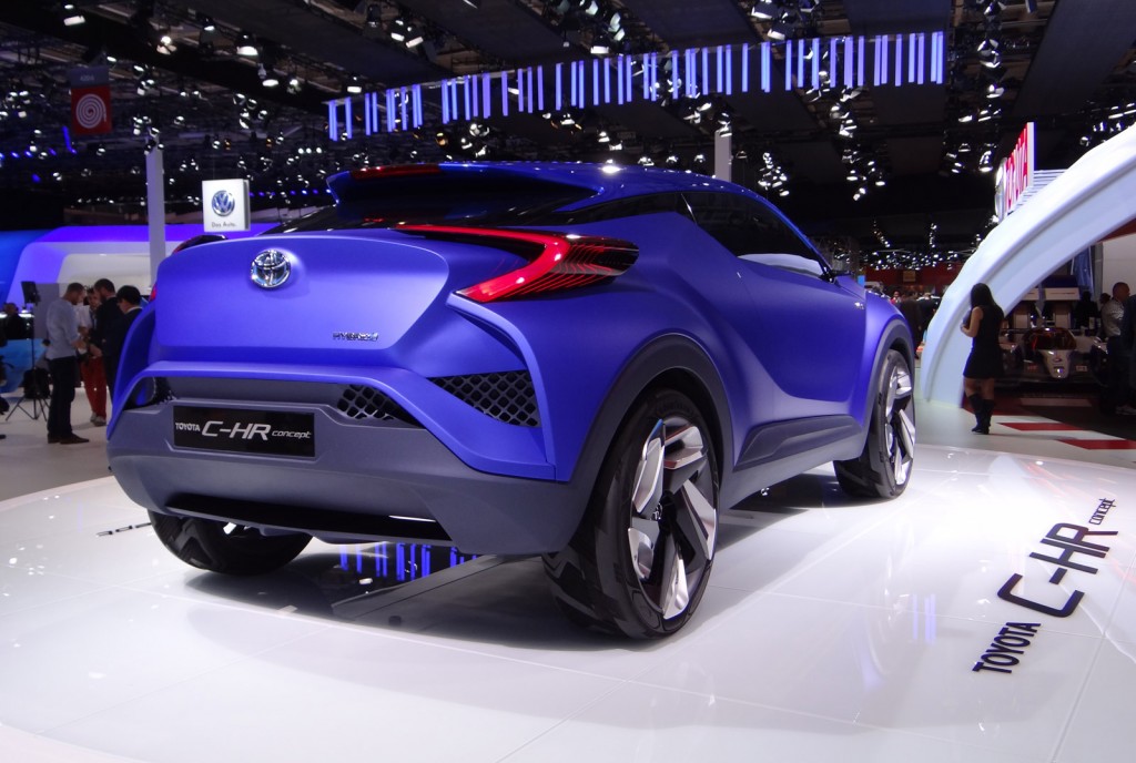 toyota-c-hr-concept-2014-paris-auto-show_100483471_l.jpg