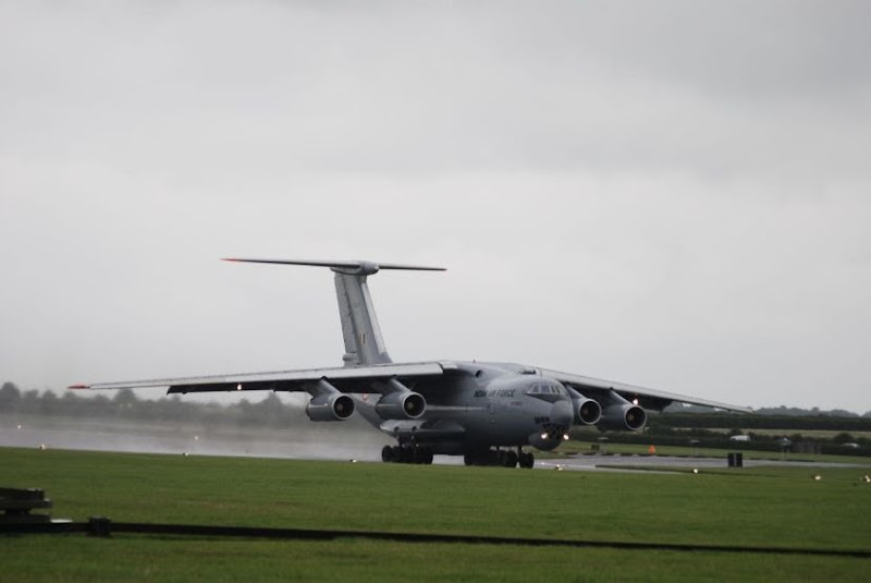 Indian-Air-Force-Il-76MD-Gajraj-Transport-Aircraft-05-R%25255B3%25255D.jpg