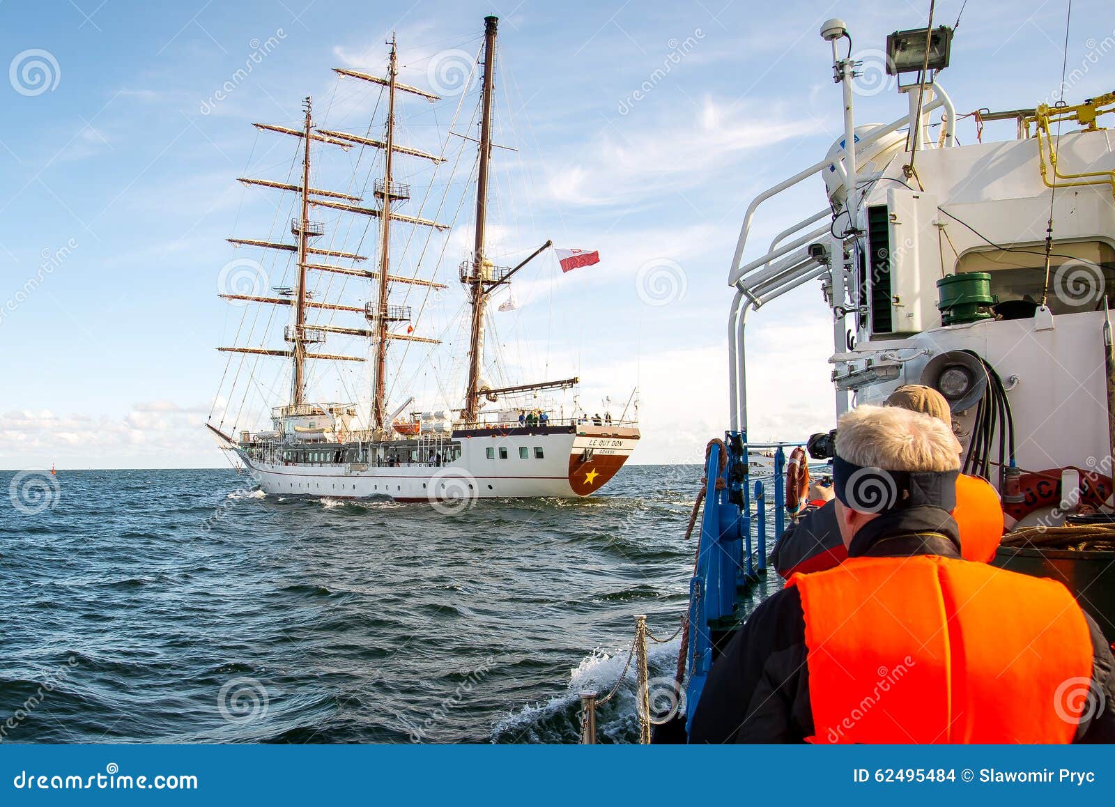 sailing-ship-le-quy-don-built-naval-academy-vietnam-discharged-port-gdansk-first-voyage-to-vietnam-62495484.jpg