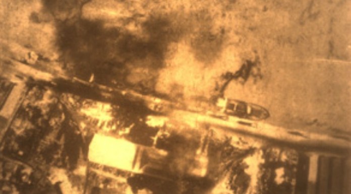 Karachi-Harbour-on-Fire-during-Operation-Trident.jpg