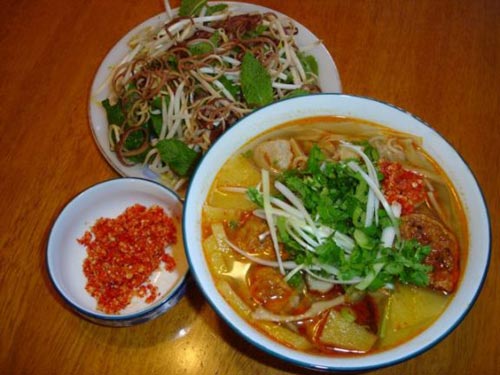 fish-ball-noodle-da-nang.jpg