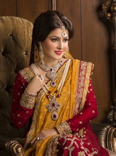 Pakistani-Celebrities-endorsing-Afzal-Jewelers-13.jpg