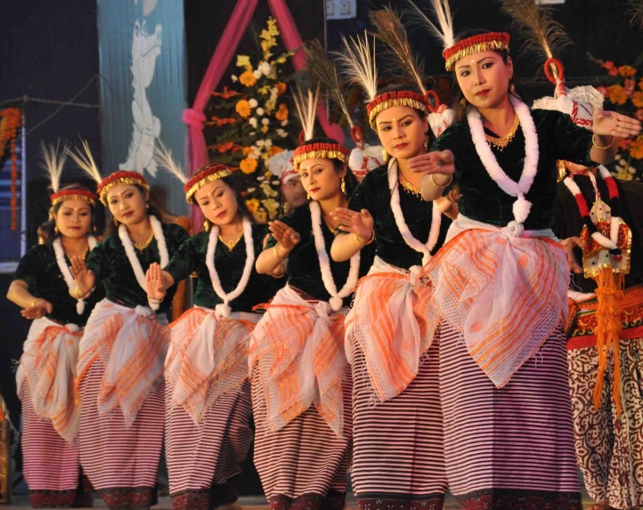 laiharaoba-festival-of-manipur.jpg