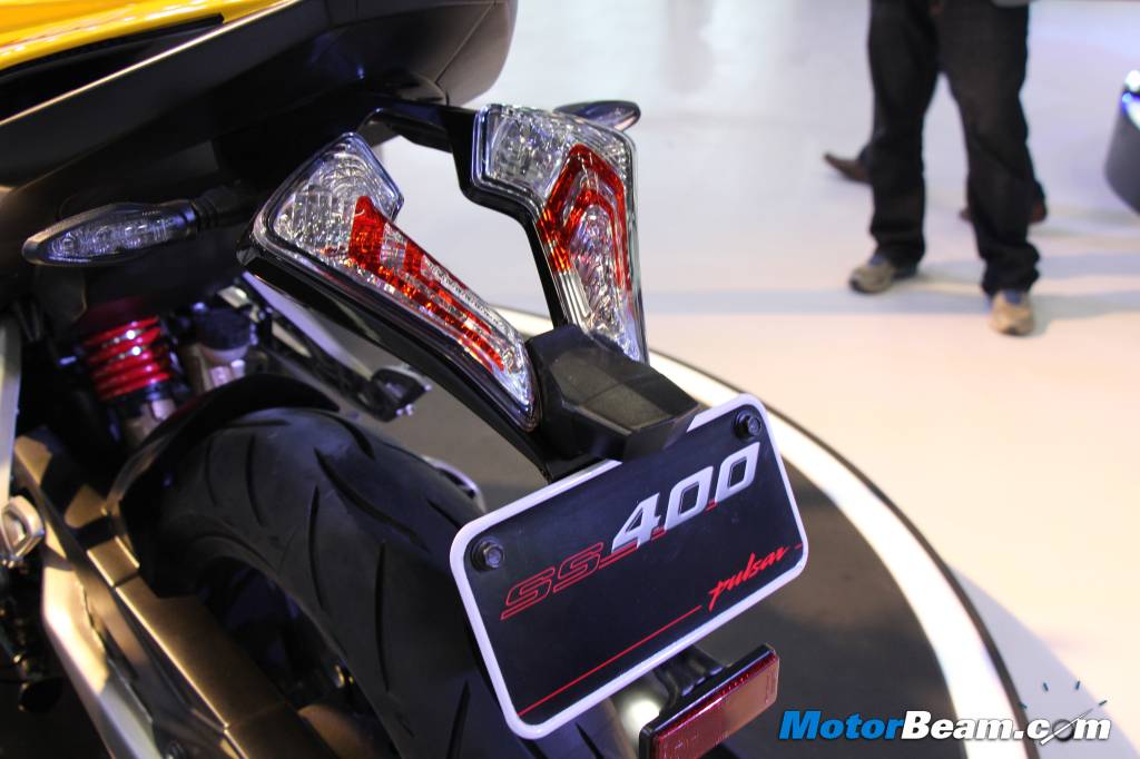 Bajaj-Pulsar-SS400-Rear.jpg