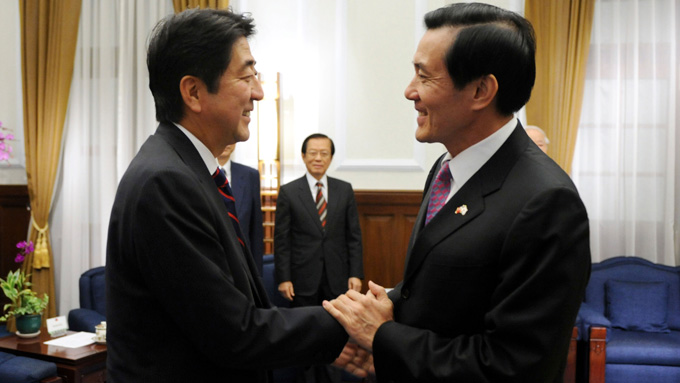 img-taiwanmayingjeoujapanshinzoabe103110_122001267382.jpg