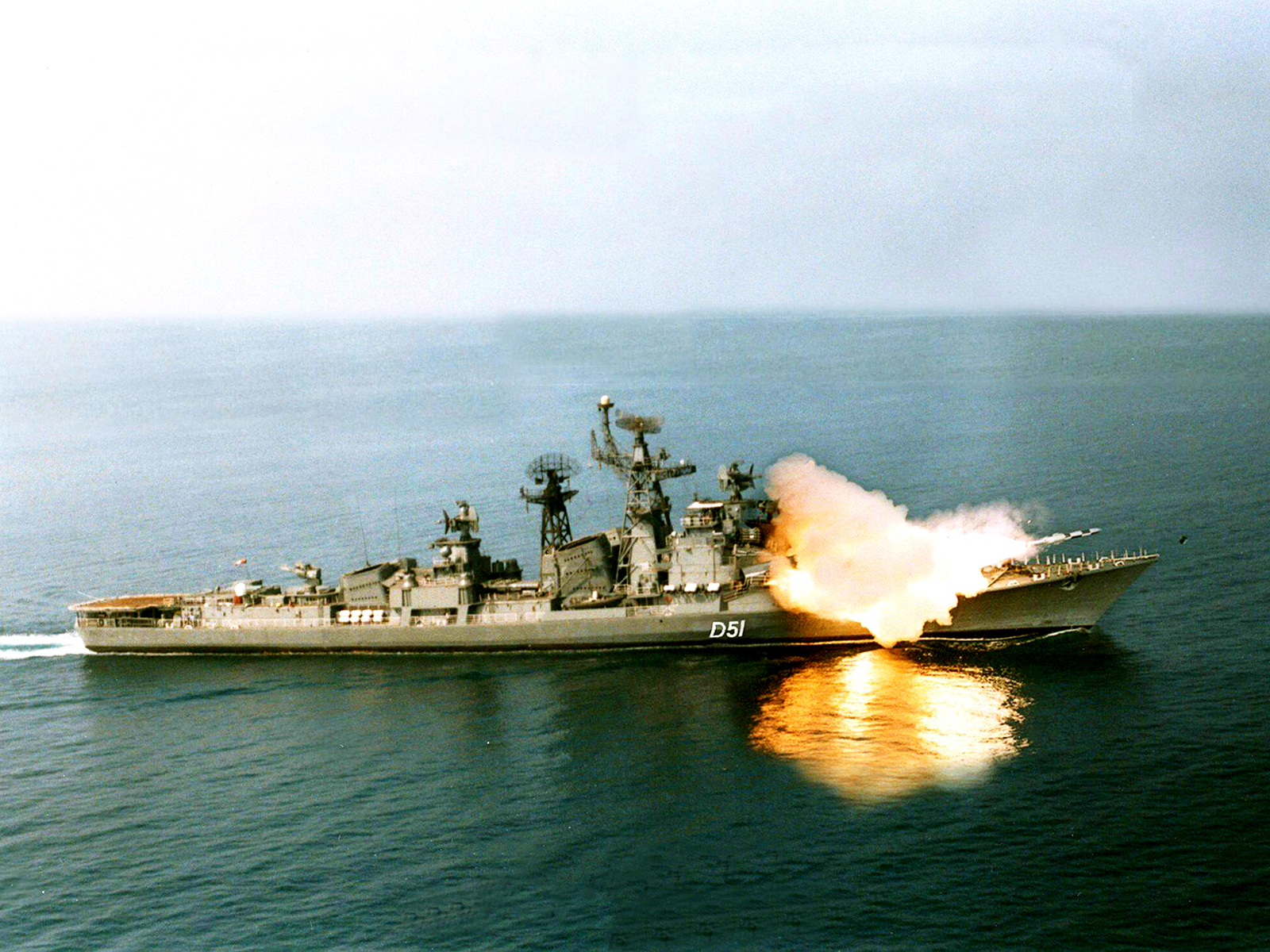 INS_Rajput_firing_a_BrahMos_missile.jpg