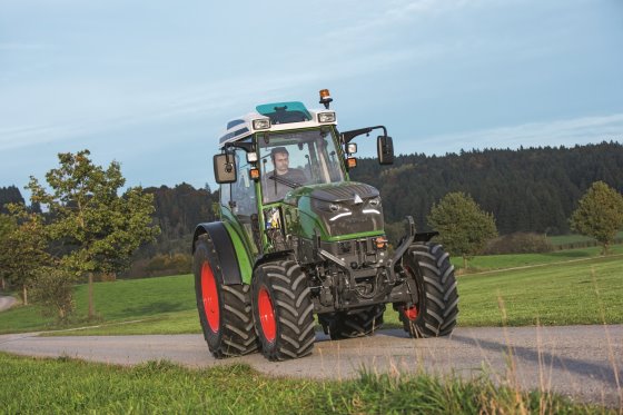 004_633_Fendt-e100-Vario-033x2.jpg