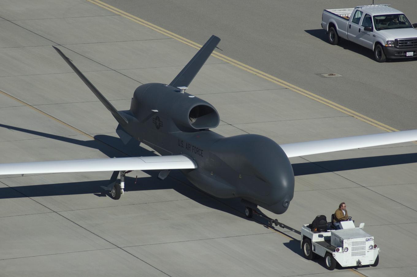 rq-4-global-hawk-unmanned-aircraft.jpg