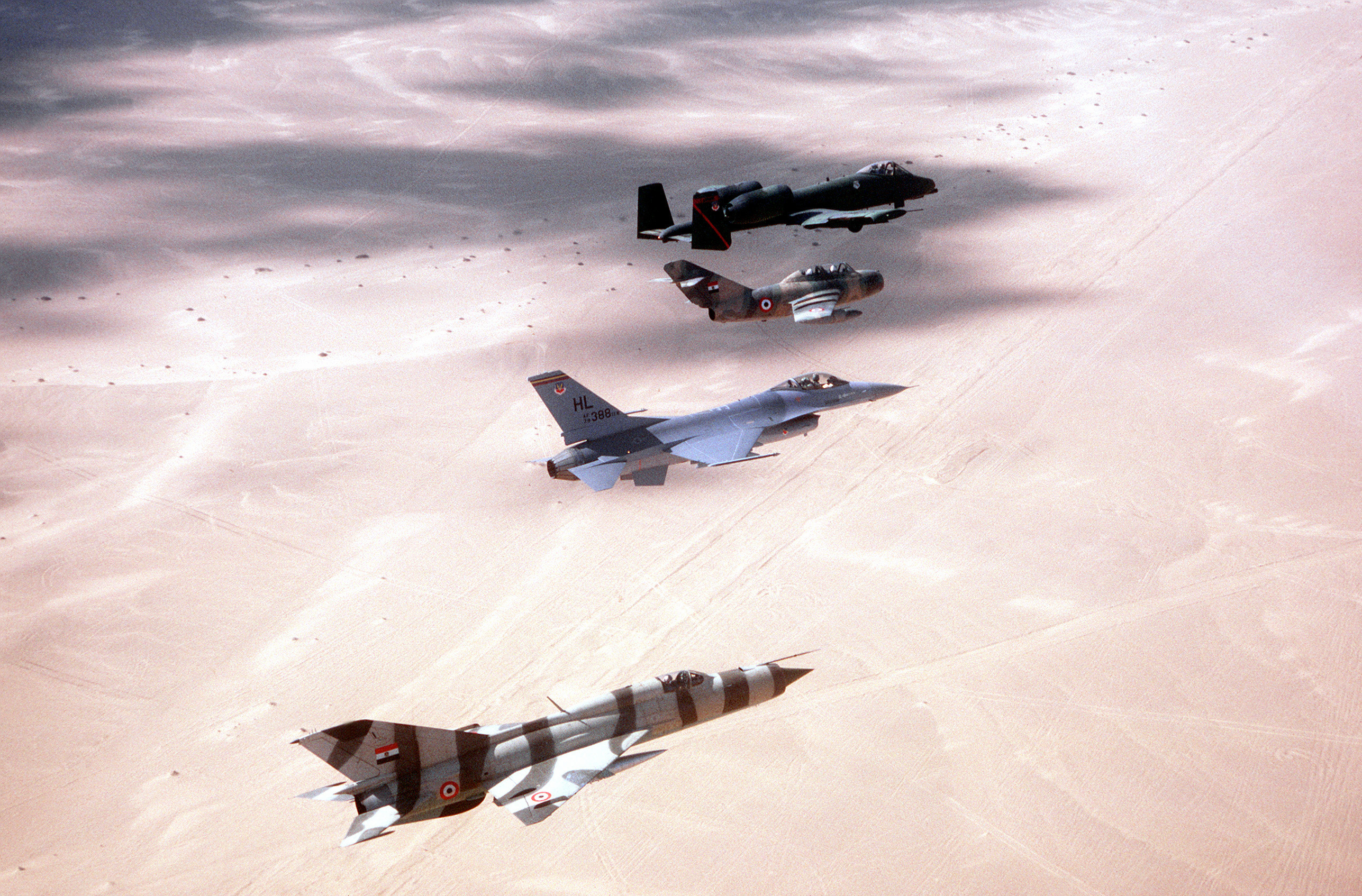 MiG-21PFM%26F-16%26MiG-15UTI%26A-10-Egypt-1982.jpg