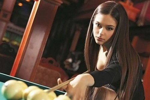 Anastasia-Luppova-billiard.jpg