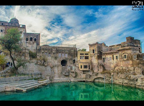 katasraj-hindu-temple-pakistan.jpg