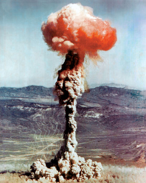 479px-479px-Atomic_blast_sm.jpg