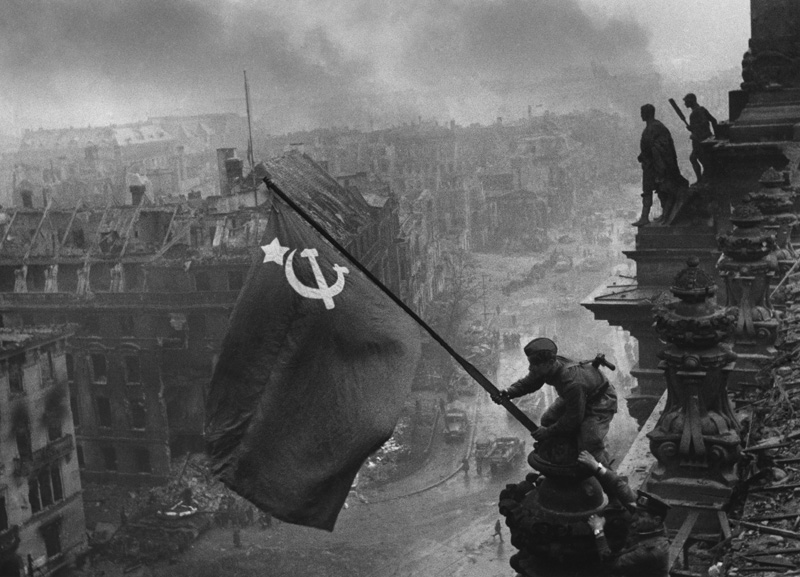 Soviet+flag+Reichstag.jpg