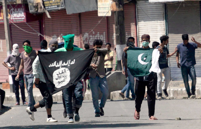 isis-india-lead-gettyimages-478761718.jpg