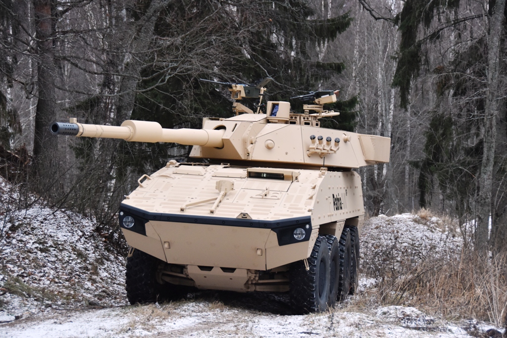 Patria-AMVXP_IDEX2019_02.jpg