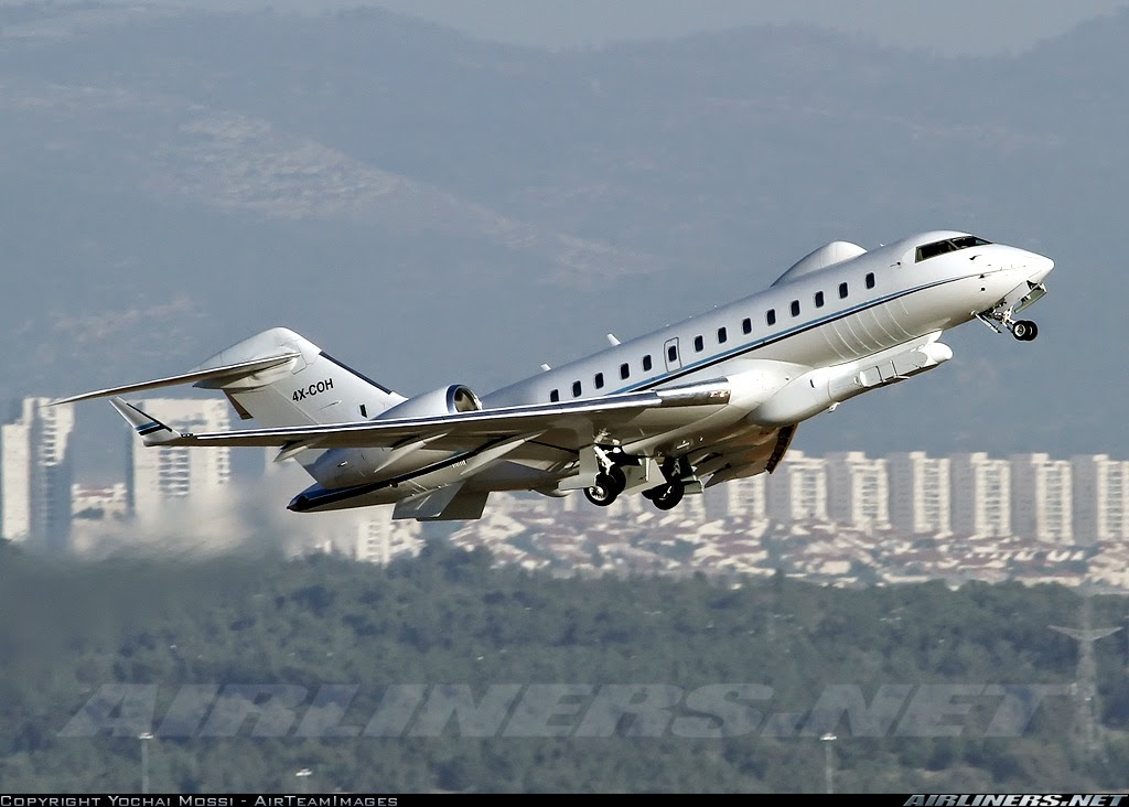 Picture+of+the+Bombardier+BD-700-1A11+Global+5000+aircraft+F.jpg