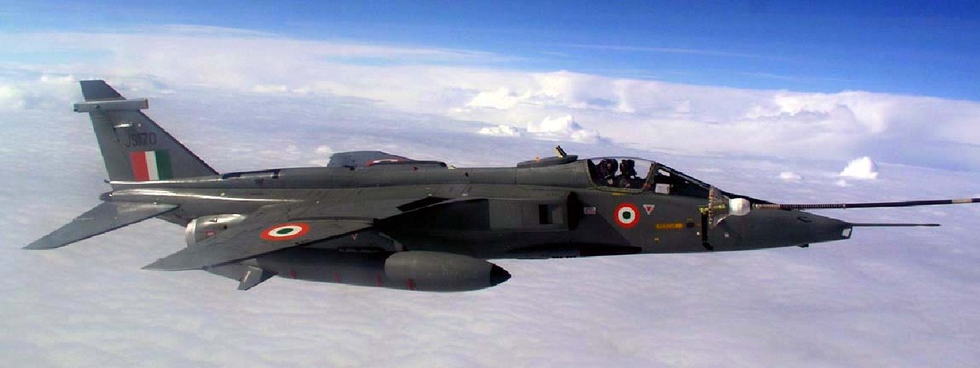 SEPECAT-Jaguar-Indian-Air-Force-Mid-%25255B6%25255D.jpg
