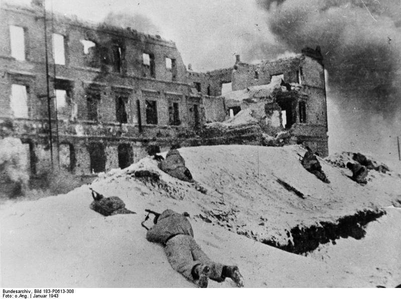 1391157832_bundesarchiv_bild_183-p0613-308_russland_kesselschlacht_stalingrad.jpg