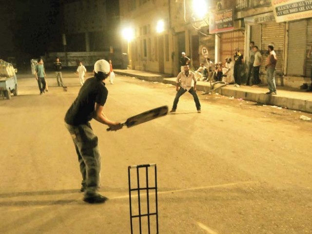 Cricket-640x480.jpg