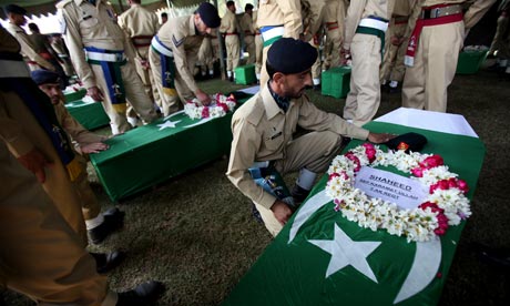 Pakistani-soldiers-pay-th-007.jpg