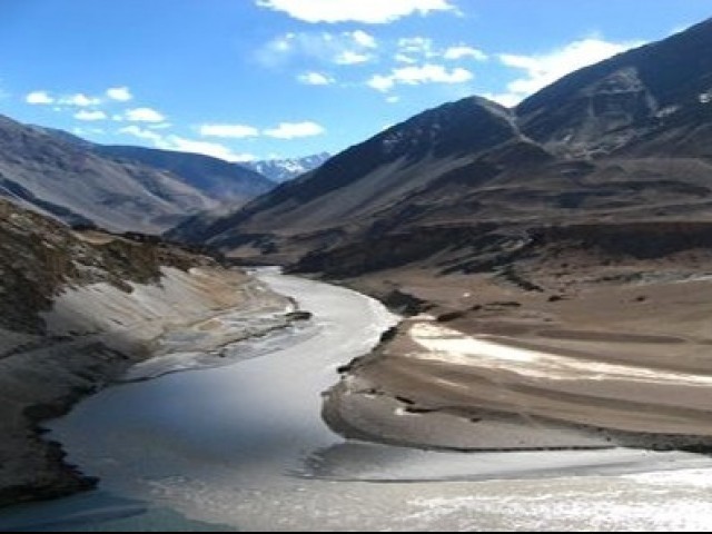 928253-IndusRiverkashmirexpressx-1438125703-232-640x480.jpg