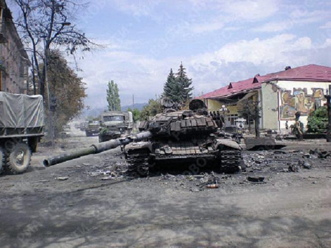 destroyed-georgian-tank.jpg
