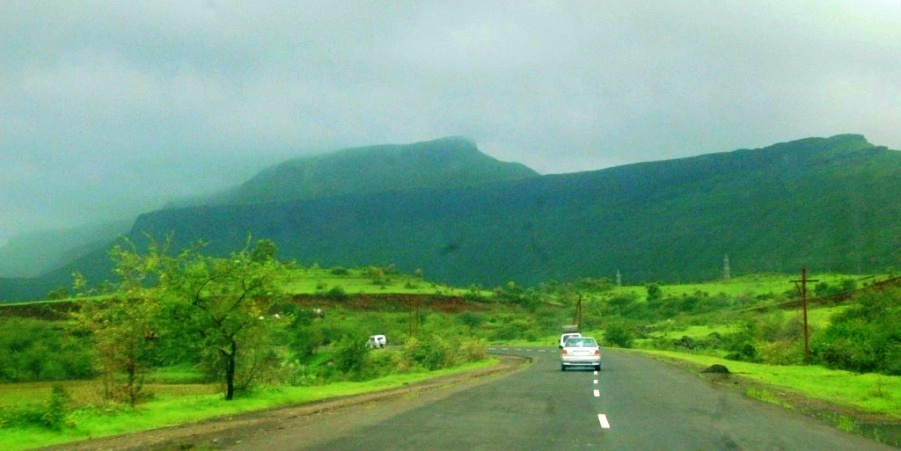 Road-Monsoon.jpg