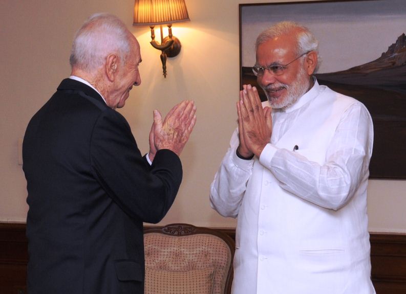 Former%20President%20Shimon%20Peres%20with%20Indian%20Prime%20Minister%20Narendra%20Modi.JPG