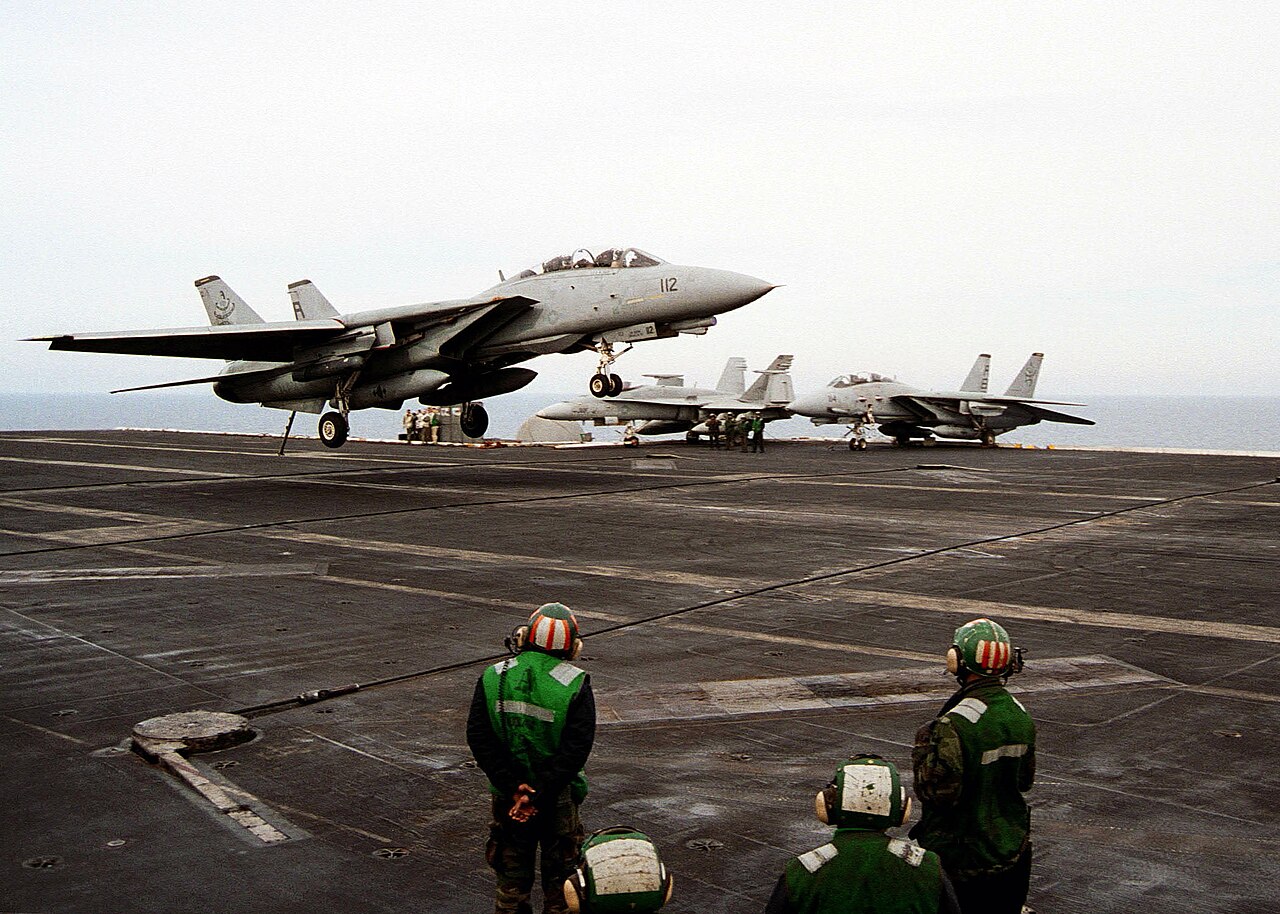 1280px-US_Navy_020312-N-7265D-005_F-14.jpg