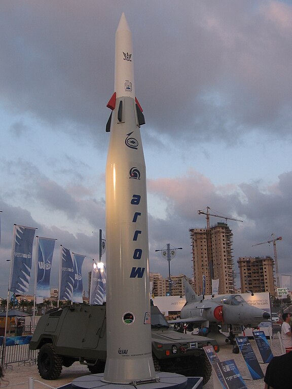 576px-Arrow_Missile_Exhibition_I.JPG