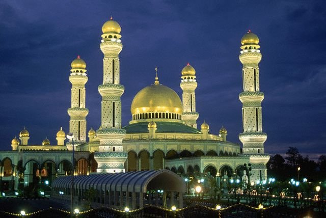 GOLDEN-MOSQUE.jpg