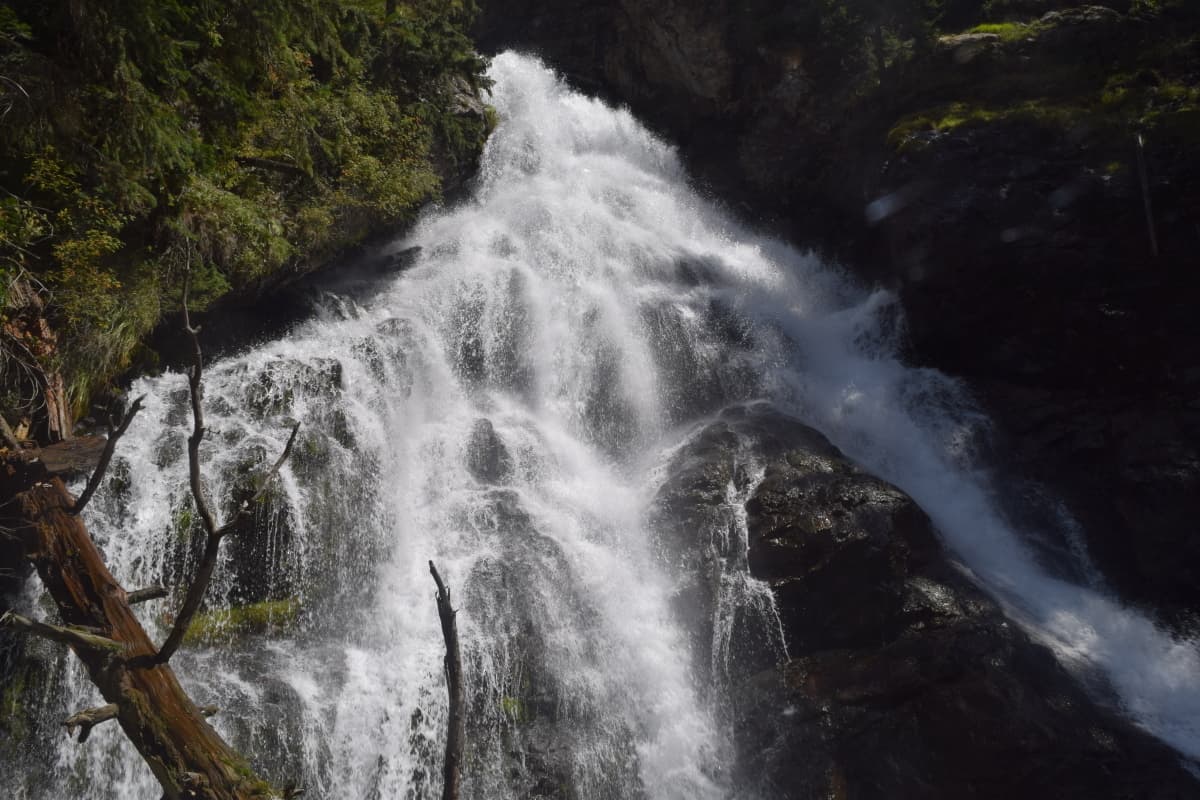 The Jahaz Banda waterfalls.